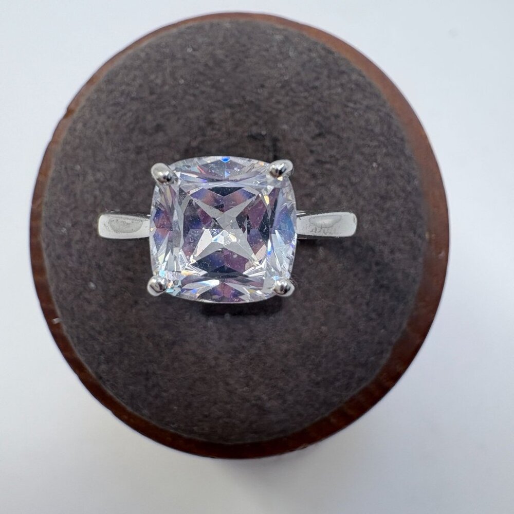VTG Solid Sterling Silver 925 Cubic Zirconia Prong Set Statement Ring Size 7